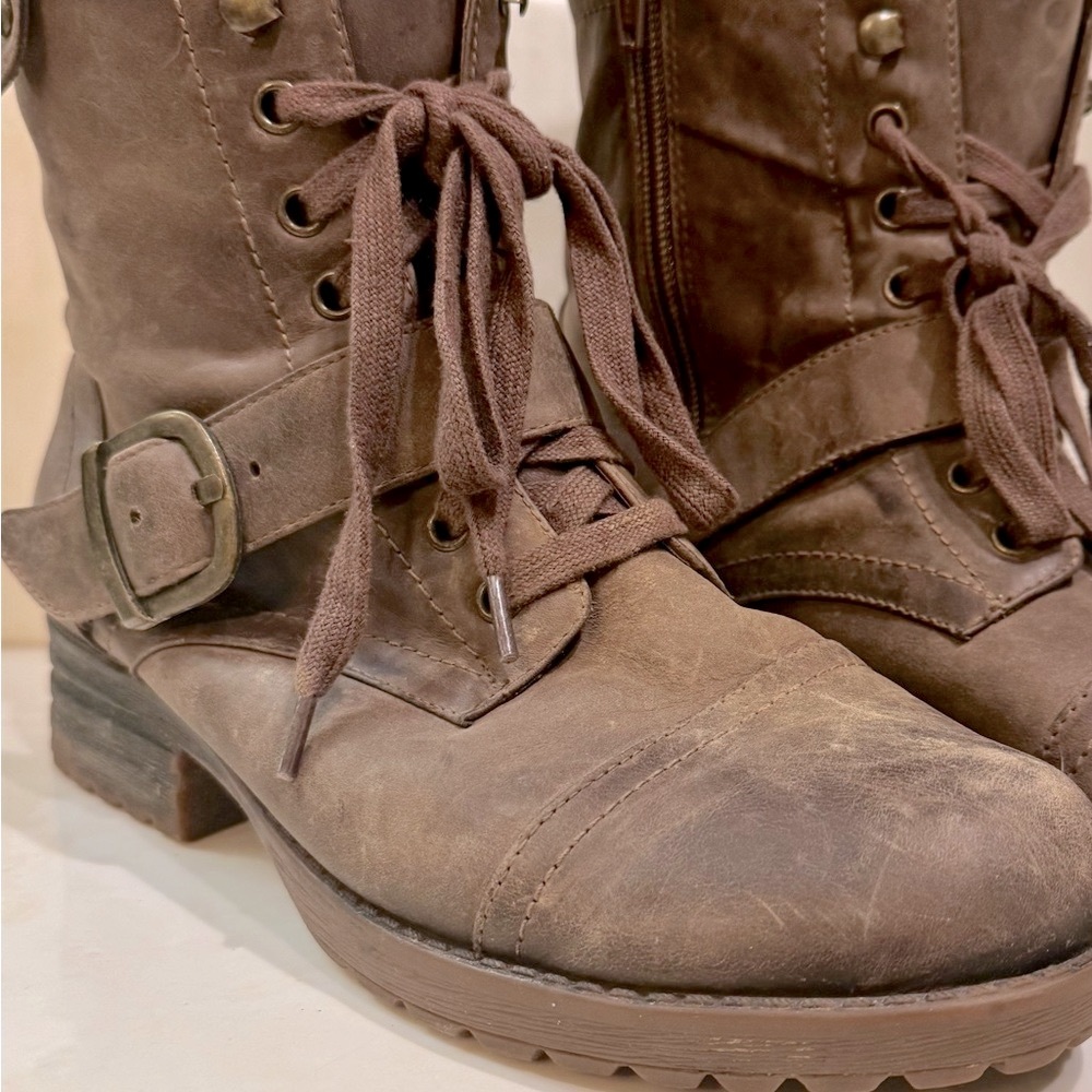 Rustic Brown Lace-Up Ankle Boots w/ Side Zip & Faux Fur Cheetah Lining Size 8
